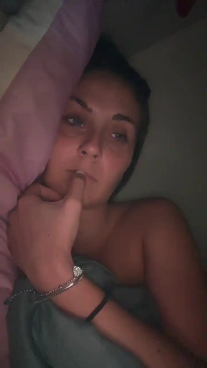 Juliedu34 – Cam4 Webcam Video – 2025-10-02 06:59:11