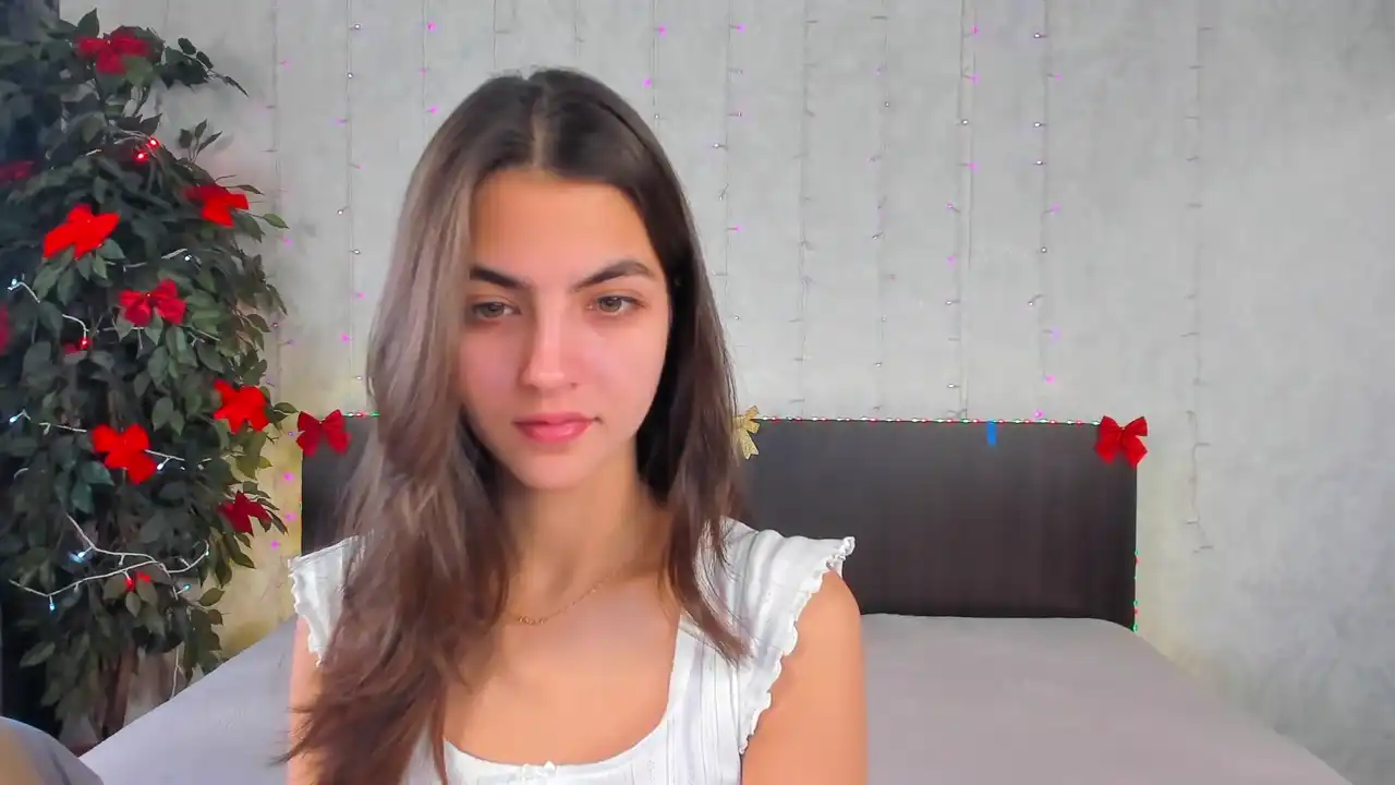 Milana_crystal_ – Stripchat Webcam Video – 2025-11-25 16:33:58