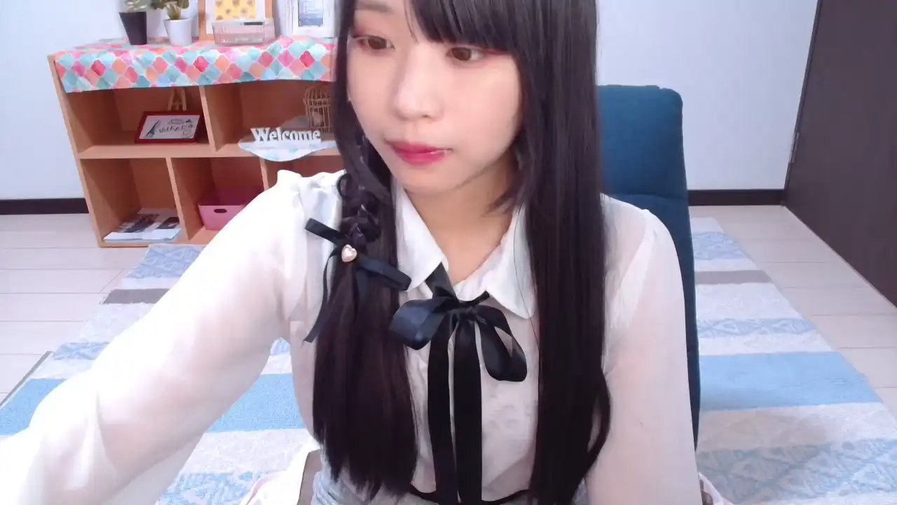 Miori55 – Sakuralive Webcam Video – 2025-11-05 14:31:21