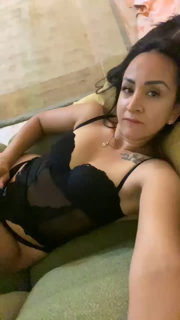 Mariayasmine – Cam4 Webcam Video – 2026-02-21 23:33:31