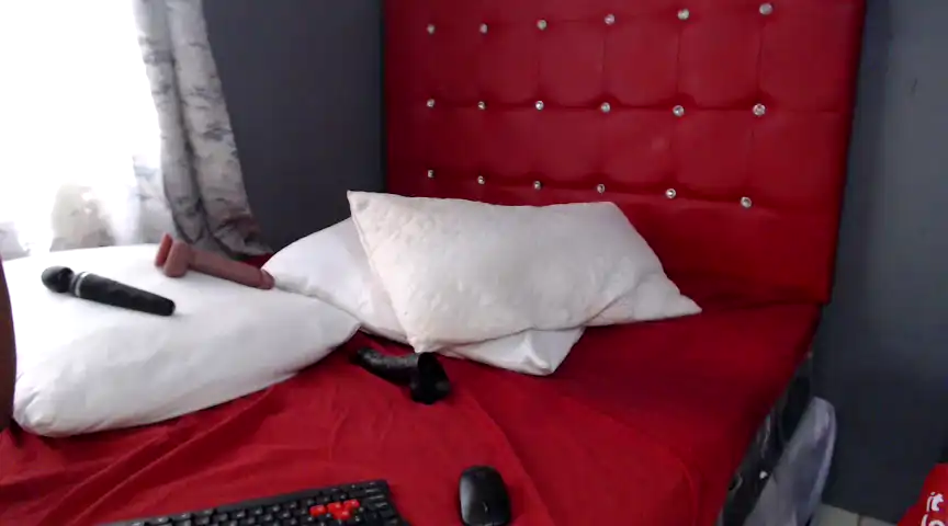 Foxybrownxx1 – Stripchat Webcam Video – 2025-12-07 10:20:20