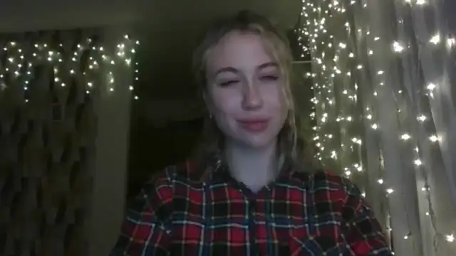 Marmelade – Myfreecams Webcam Video – 2026-03-18 21:22:20