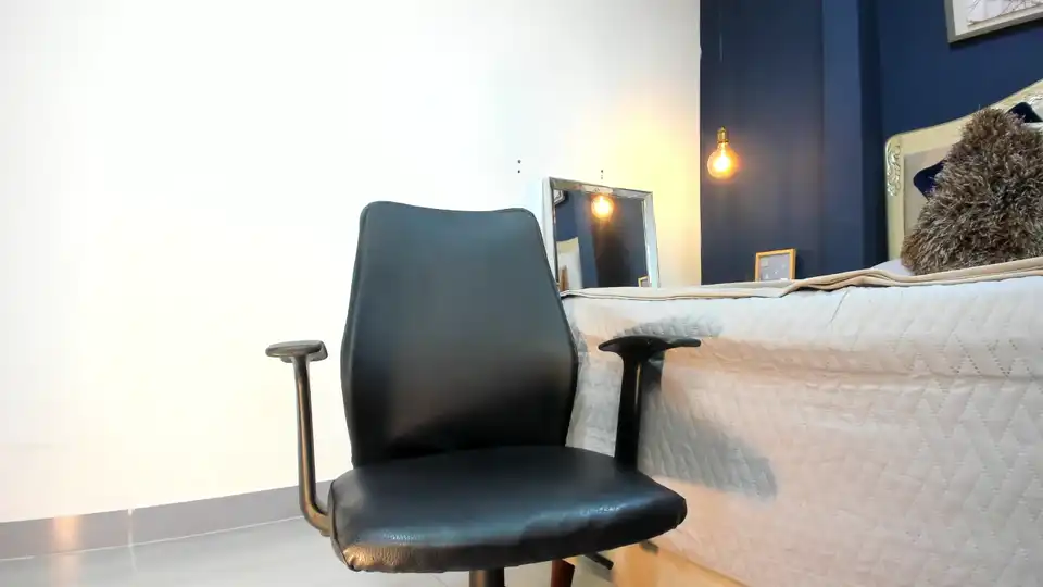 Kelly_brooke – Manyvids Live Webcam Video – 2026-01-01 16:15:27