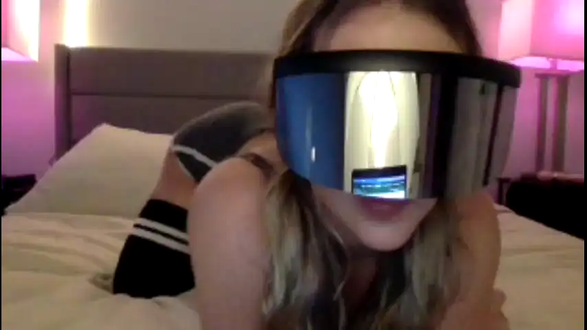 Itsmargot – Chaturbate Webcam Video – 2026-05-30 09:54:18