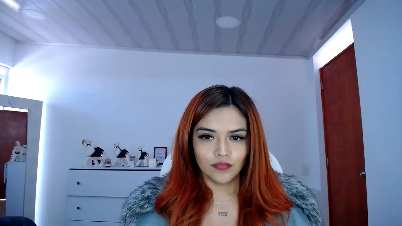 Majojones – Xlovecam Webcam Video – 2025-11-25 06:00:18
