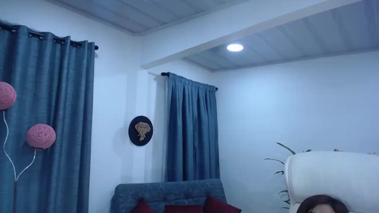 Majojones – Xlovecam Webcam Video – 2026-07-03 20:05:37