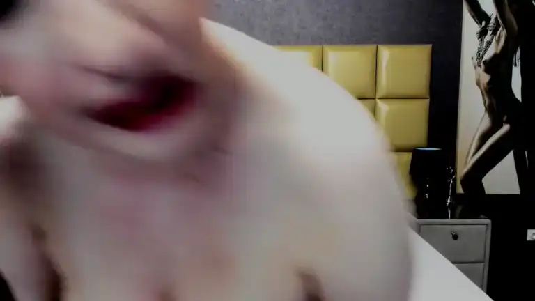 Kiraleila – Streamate Webcam Video – 2026-06-08 06:00:30