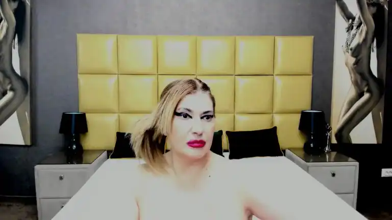 Kiraleila – Streamate Webcam Video – 2025-08-26 07:34:23