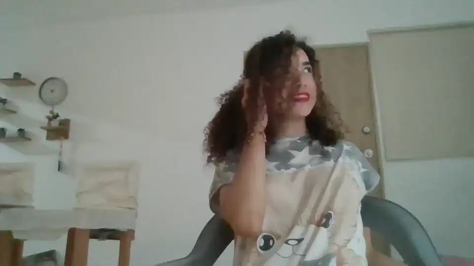 Lauurashy – Chaturbate Webcam Video – 2025-11-20 13:30:43