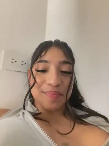 Bellafr – Stripchat Webcam Video – 2025-08-24 16:08:22