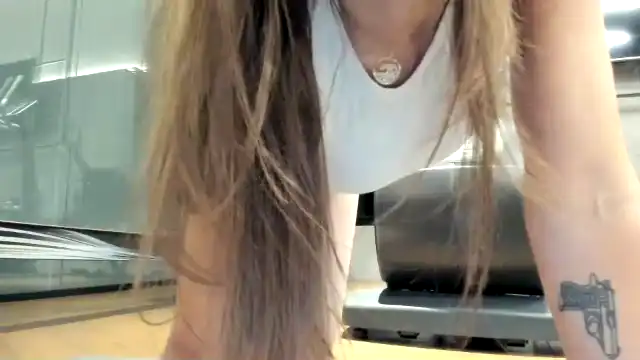 Bitchimacow – Showup Webcam Video – 2025-09-08 08:46:07