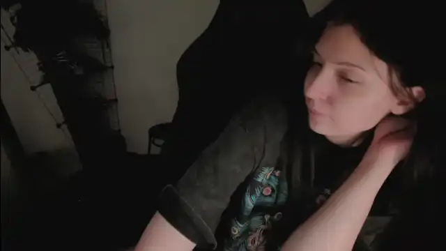 Ticklishbones – Myfreecams Webcam Video – 2025-06-09 19:00:46