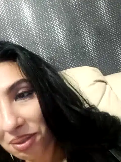 Brunettebabe69 – Xlovecam Webcam Video – 2025-11-14 19:47:36