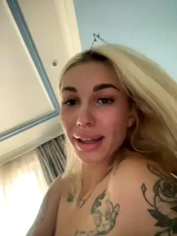 Charming_ritta – Stripchat Webcam Video – 2026-03-06 11:28:13