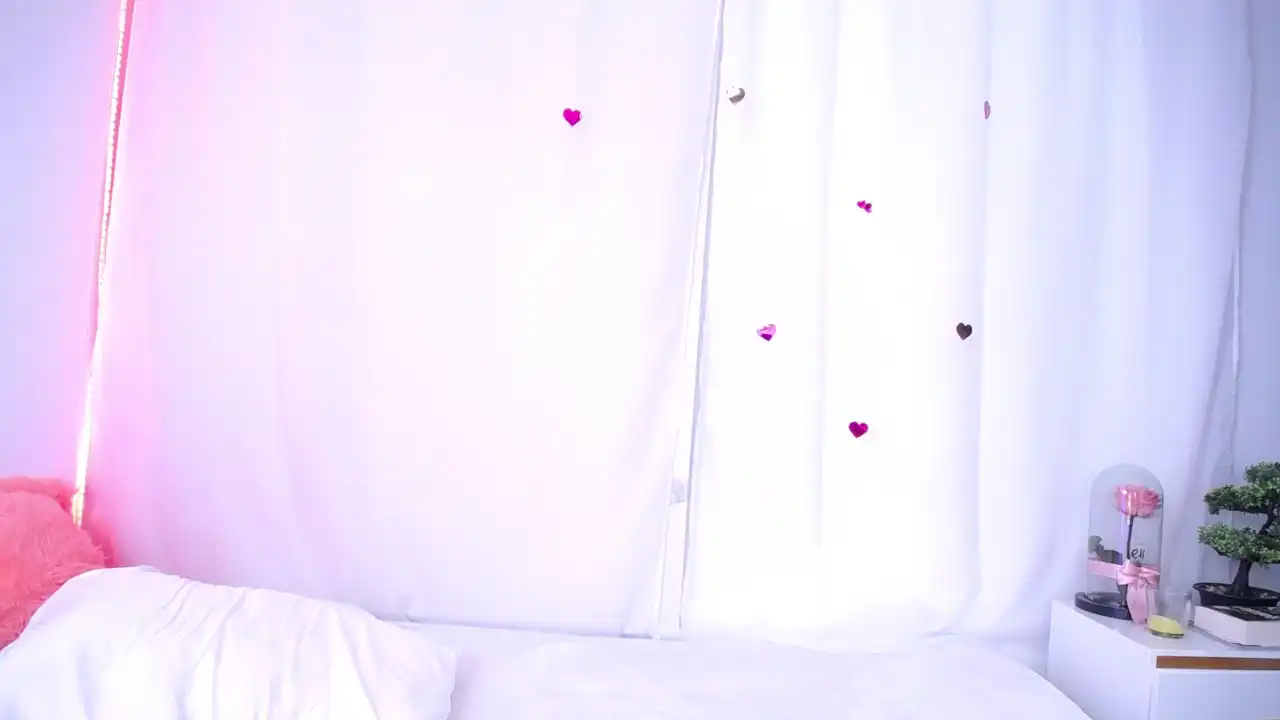Alicesweett – Xlovecam Webcam Video – 2025-10-31 05:05:43
