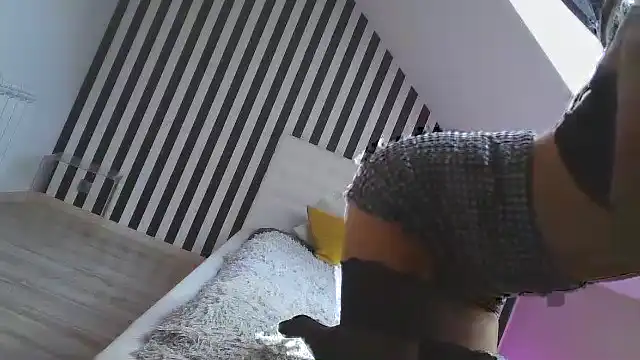 Come_to_me – Showup Webcam Video – 2025-12-19 00:10:05