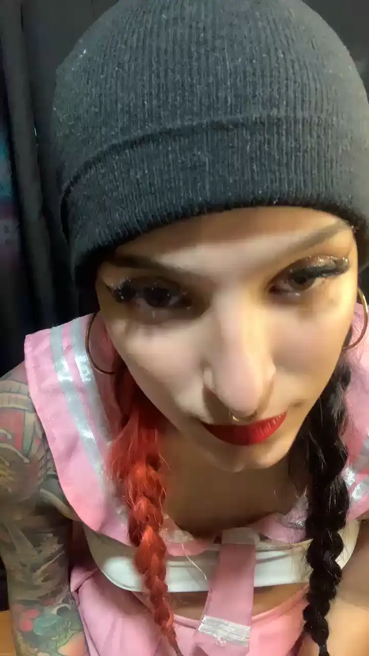 Emmablackk – Cam4 Webcam Video – 2025-10-06 16:14:35