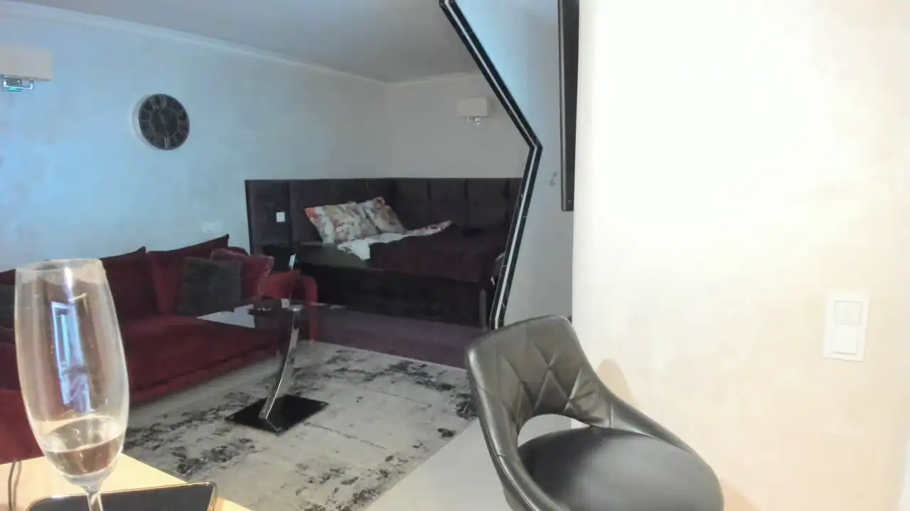 Evilia_ – Showup Webcam Video – 2026-05-12 09:20:08