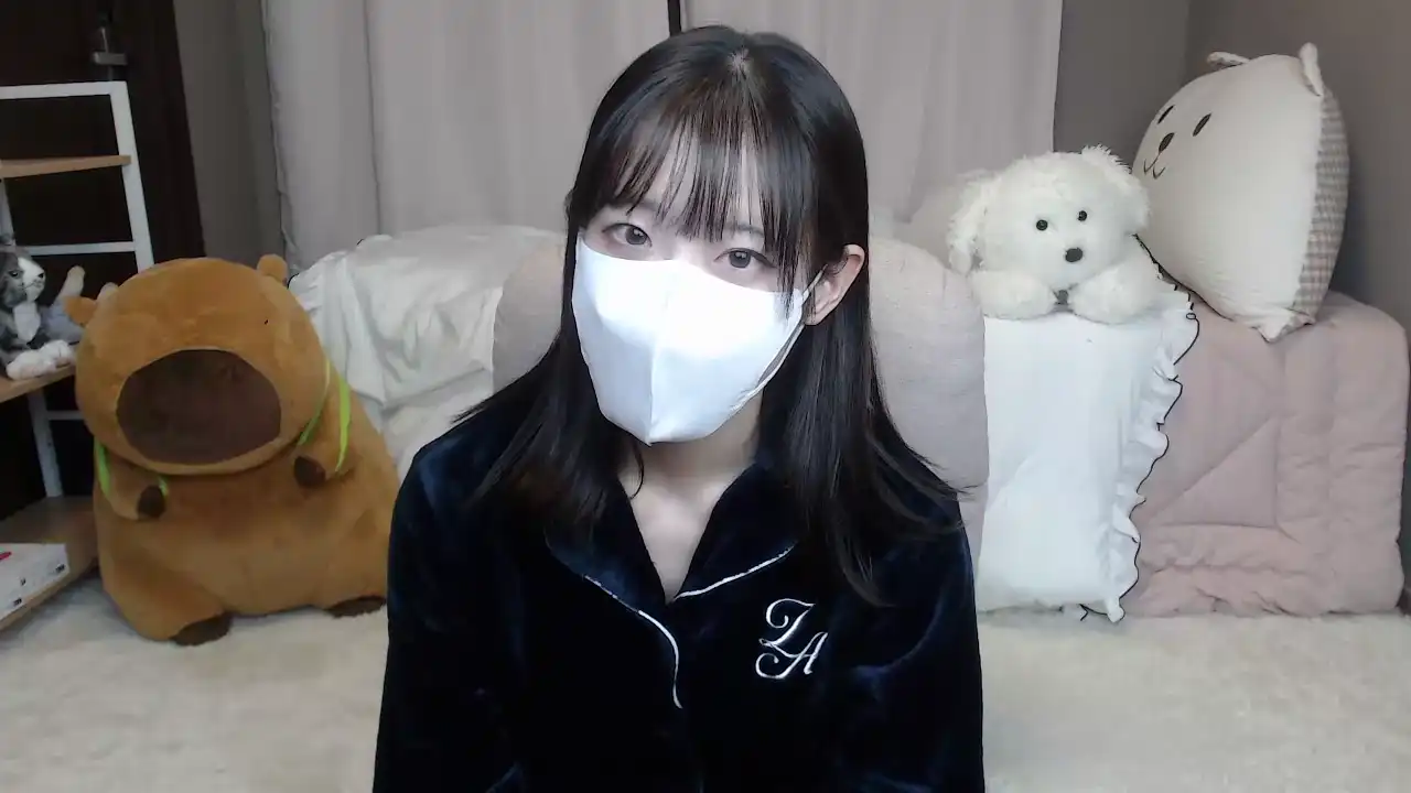 Natsumiiikan – Stripchat Webcam Video – 2026-06-28 08:20:36