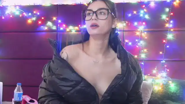 Raisaray – Myfreecams Webcam Video – 2026-05-13 11:49:44