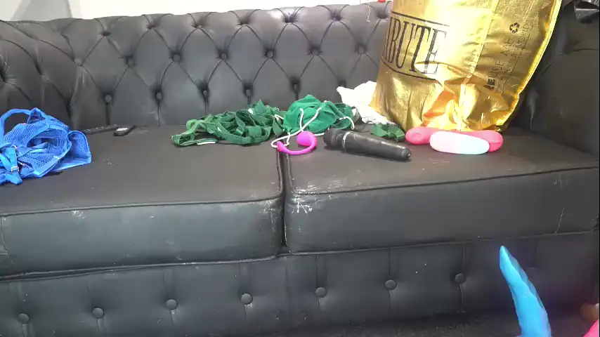 Siswet19 – Chaturbate Webcam Video – 2026-05-30 06:50:18