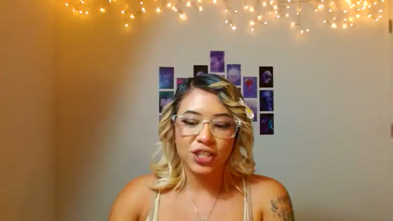 Alohaannatalia – Streamate Webcam Video – 2025-10-01 18:24:29