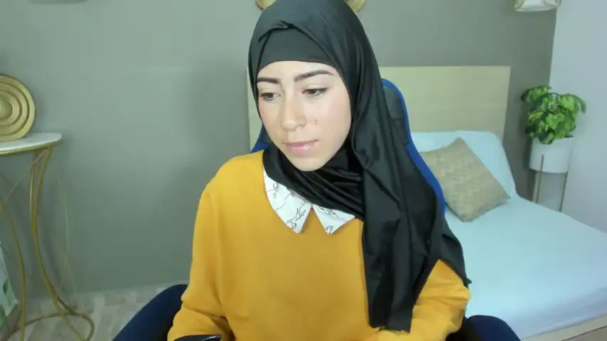 Chaymae_nah_ – Stripchat Webcam Video – 2026-05-15 08:43:04