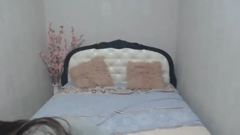 Holliyms – Streamate Webcam Video – 2026-05-16 08:13:25