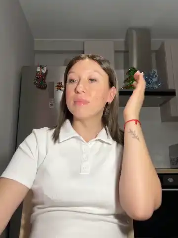 Kittie_valentine – Stripchat Webcam Video – 2025-08-29 18:04:23
