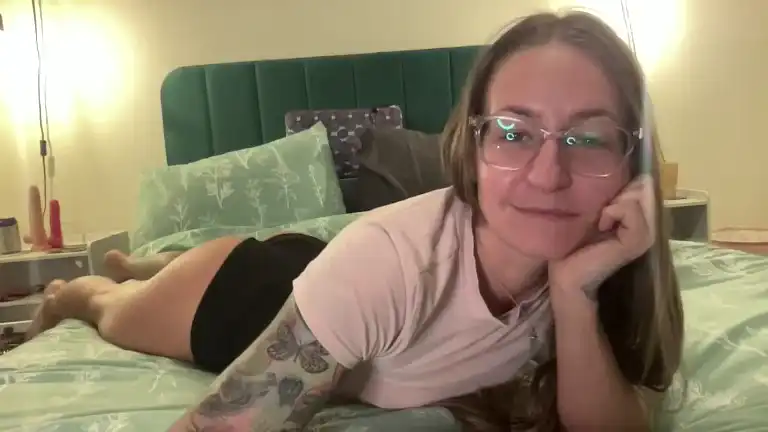 Beebeefitgirl – Streamate Webcam Video – 2026-04-10 00:03:16