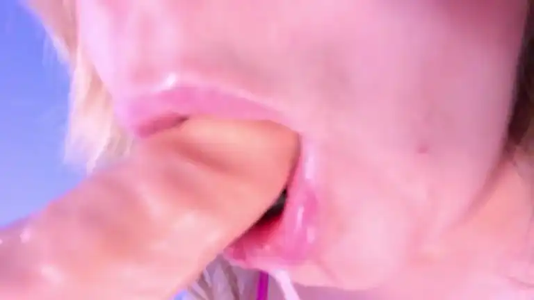Lollyvip – Streamate Webcam Video – 2025-12-03 07:37:23