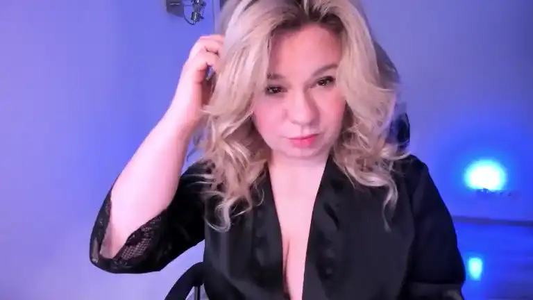 Lollyvip – Streamate Webcam Video – 2026-02-17 15:05:34