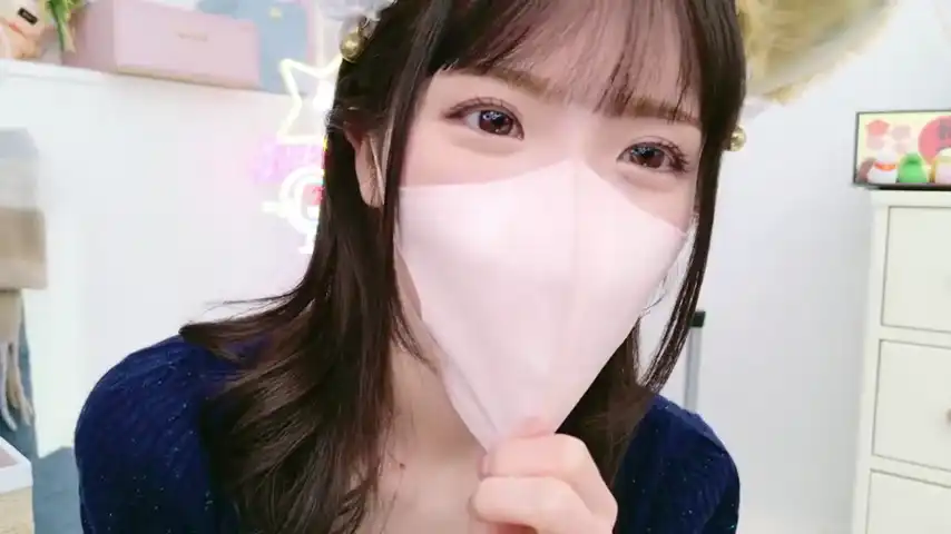-minami- – Stripchat Webcam Video – 2025-04-02 22:43:17