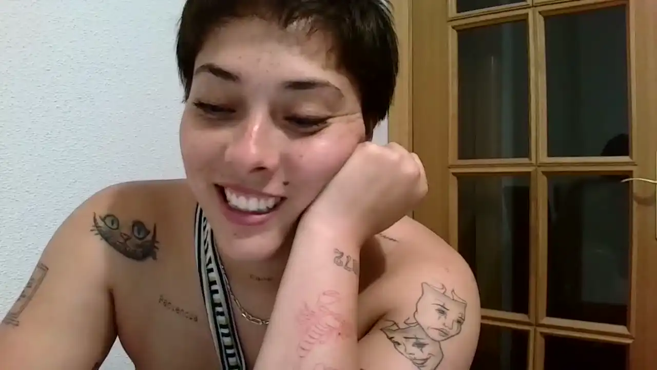 Danielalapiedra – Amateur.tv Webcam Video – 2025-10-01 20:34:01
