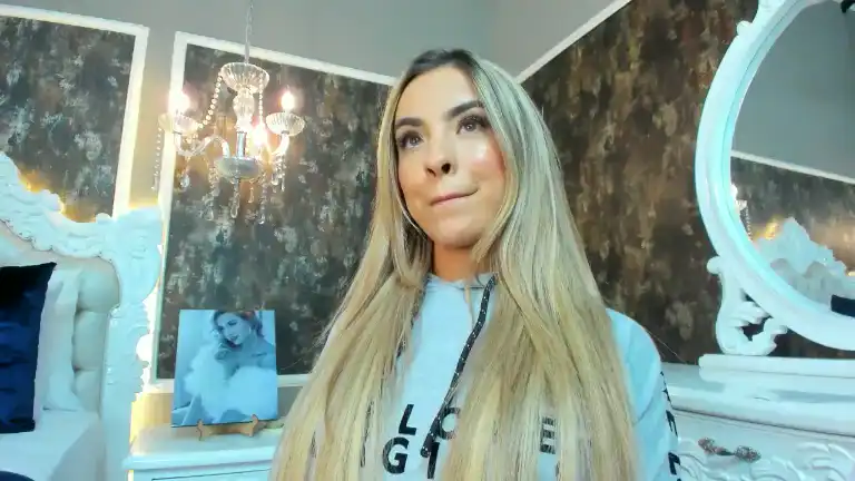 Ambarsimson – Streamate Webcam Video – 2025-09-26 22:00:16