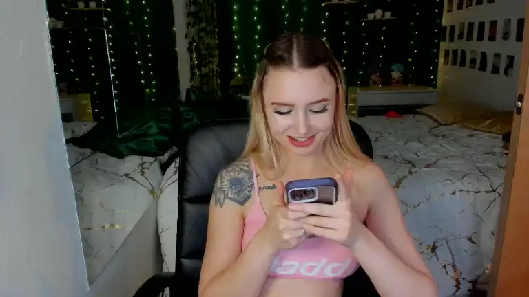 Lillybrooks – Streamate Webcam Video – 2025-08-28 17:43:48