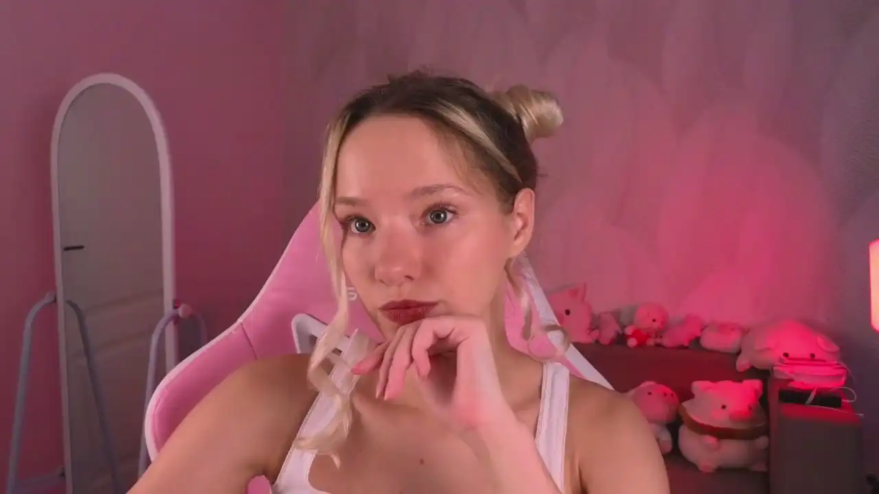 Little__dream – Dreamcam Webcam Video – 2025-12-19 14:39:06
