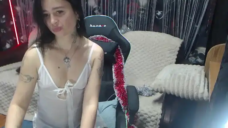 Redkiki – Streamate Webcam Video – 2026-04-12 04:57:09
