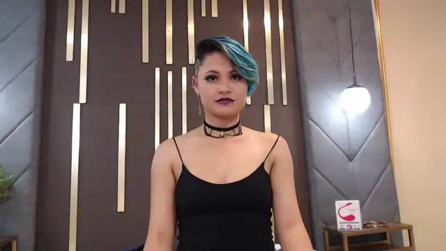 Cassiejones – Xlovecam Webcam Video – 2025-09-01 08:11:03