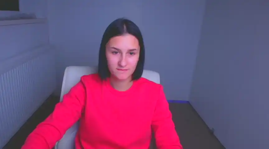 Melodie_m – Stripchat Webcam Video – 2025-08-23 11:18:22
