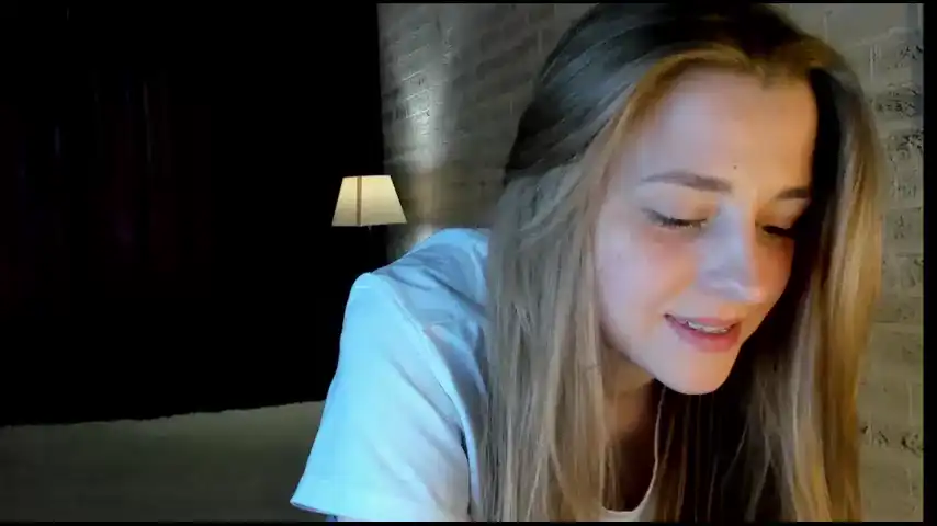 Sophie_crashh – Chaturbate Webcam Video – 2026-03-27 09:20:25
