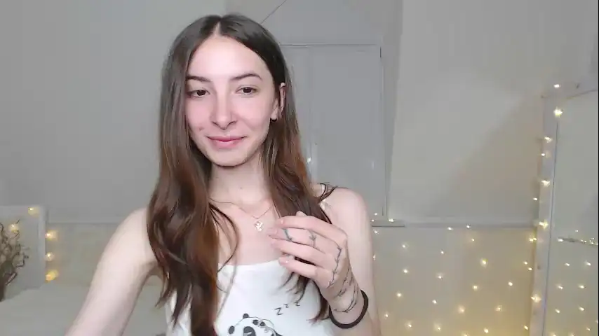 _shy_cutie – Chaturbate Webcam Video – 2025-10-01 16:25:59