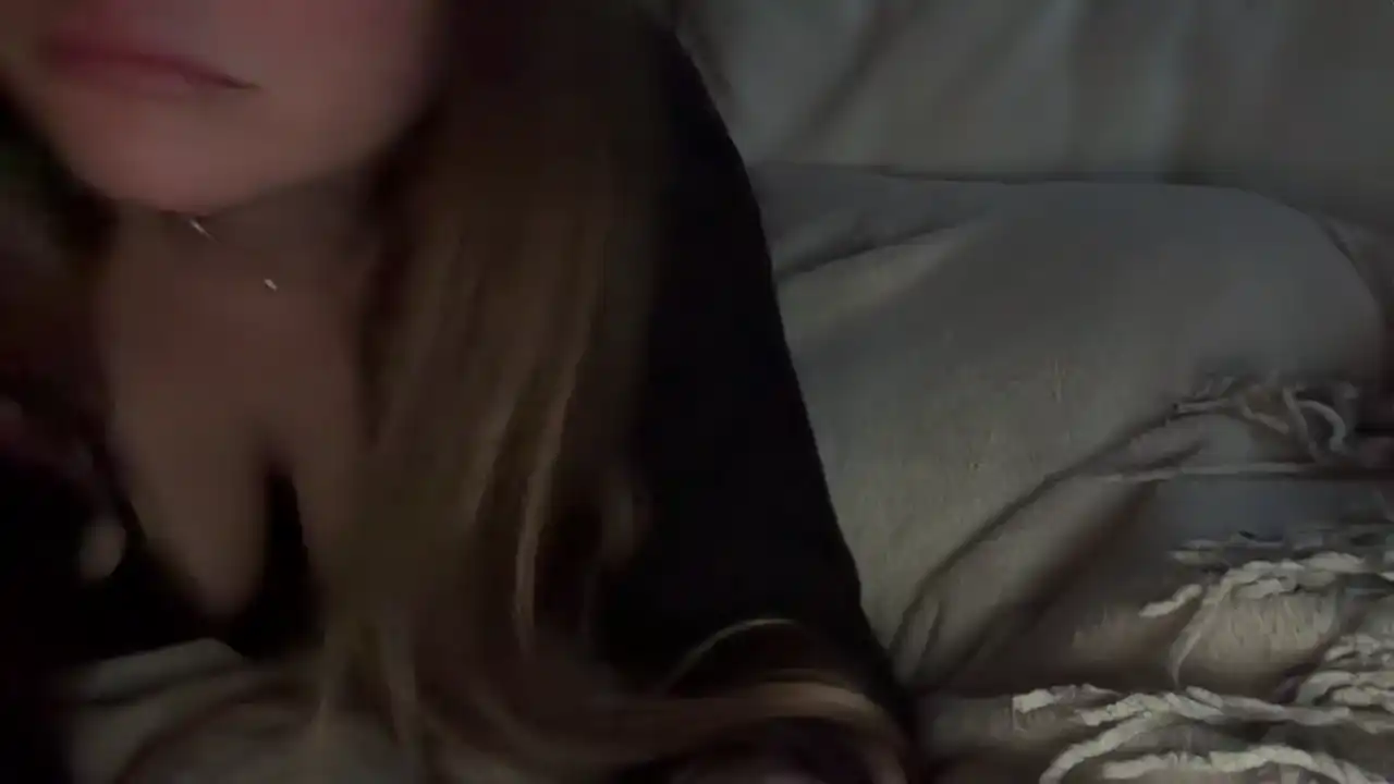 Nomzies – Cam4 Webcam Video – 2025-08-24 04:21:39