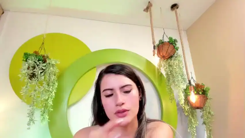 Zoecollins – Amateur.tv Webcam Video – 2026-03-23 13:11:51