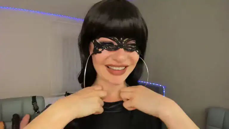 Lillyraven – Streamate Webcam Video – 2025-10-17 01:53:15
