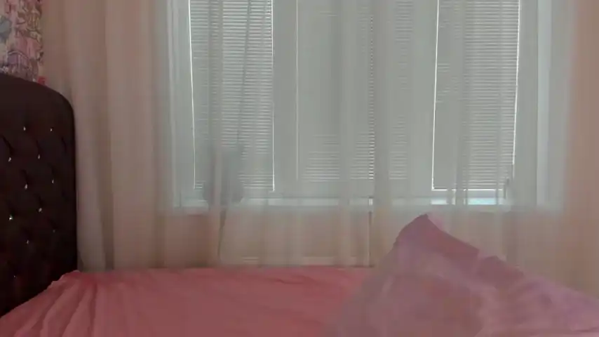 Angelina_new – Chaturbate Webcam Video – 2025-12-07 18:55:31