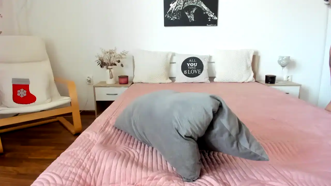 Saandruskka – Myfreecams Webcam Video – 2026-06-19 17:29:04