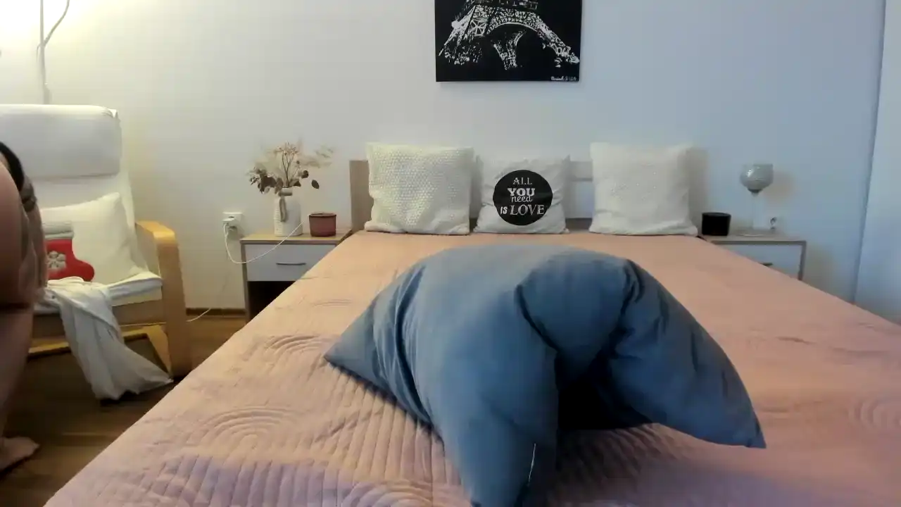 Saandruskka – Myfreecams Webcam Video – 2026-03-11 18:36:58