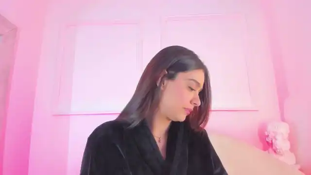 Victoriamilan – Myfreecams Webcam Video – 2025-10-17 16:31:21