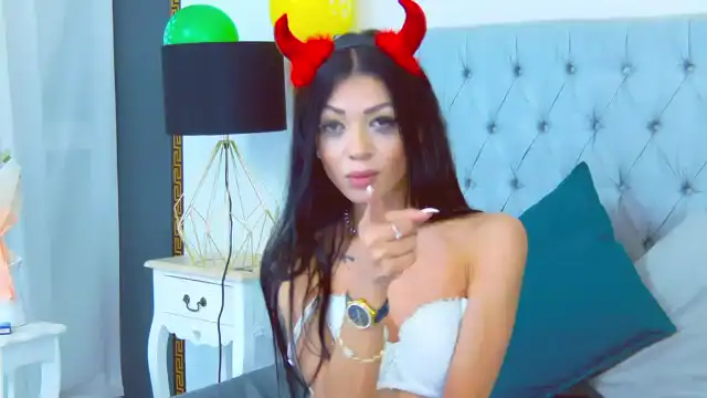 Kaiylabell – Myfreecams Webcam Video – 2025-08-10 05:36:39